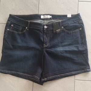 NWT Torrid Dark Wash Denim Shorts Stretchy Size 22